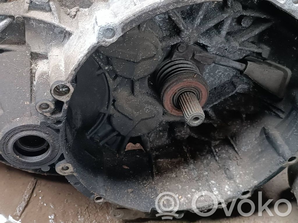 Volvo V70 Manualna 5-biegowa skrzynia biegów 