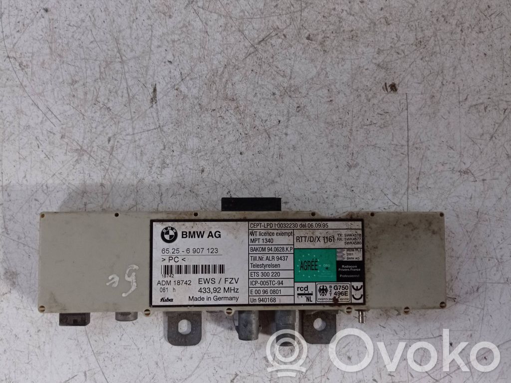 BMW 3 E46 Antenos valdymo blokas 