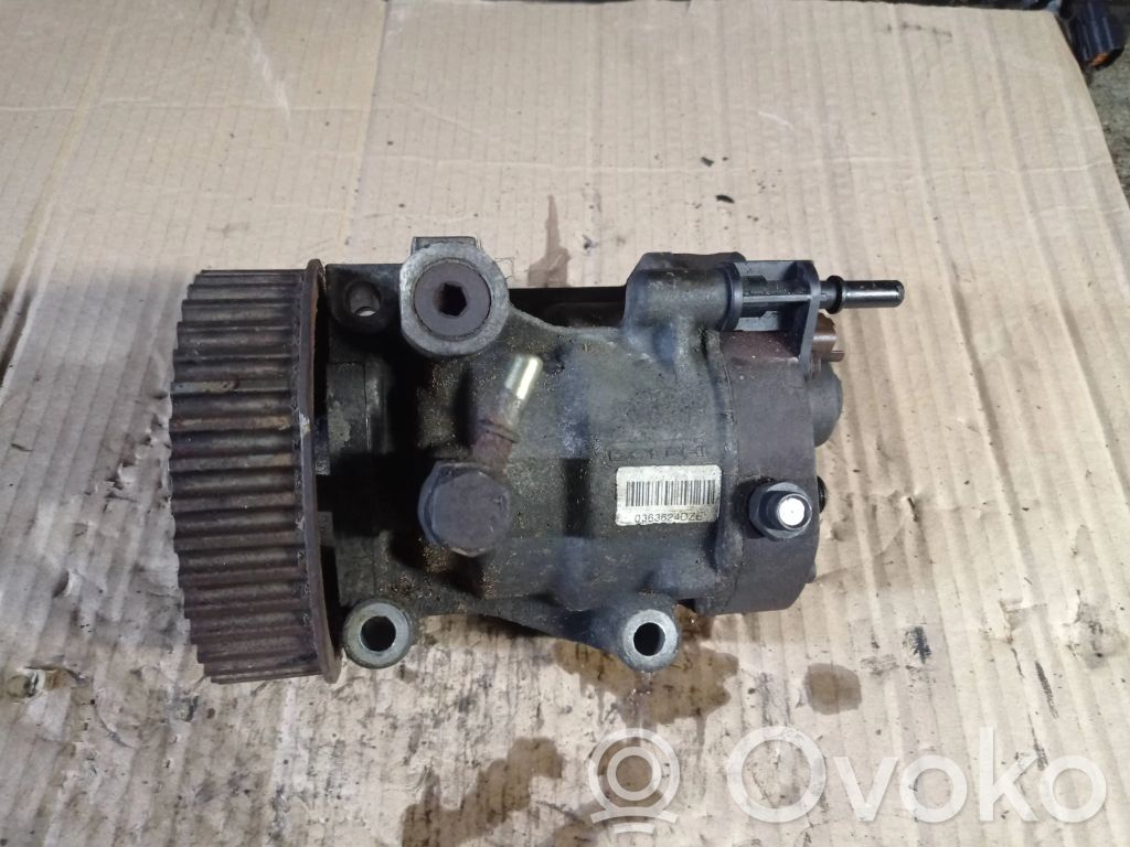 Renault Clio II Fuel injection high pressure pump 
