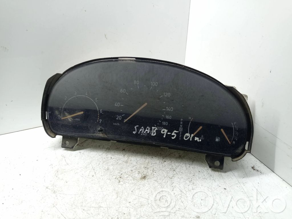 Saab 9-5 Speedometer (instrument cluster) 