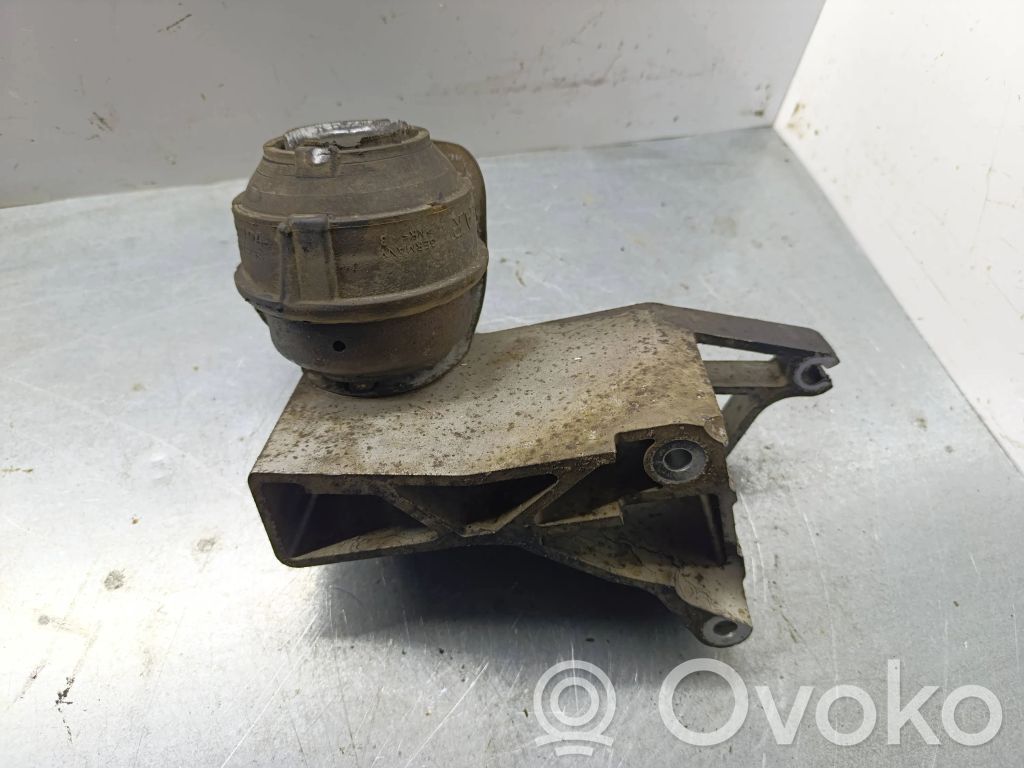 Volvo S60 Engine mount bracket 
