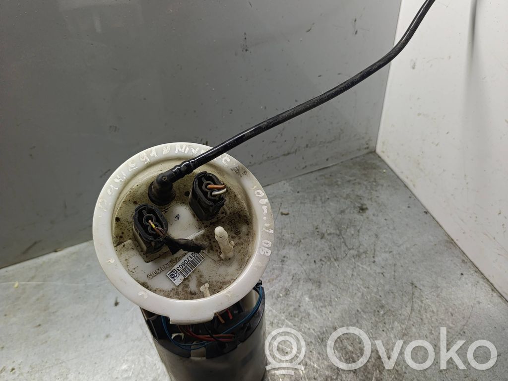 Bomba interna de combustible   6763850