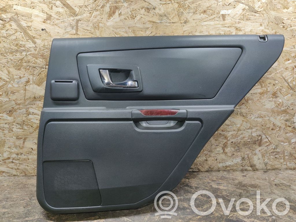 Cadillac SRX Takaoven verhoilu 