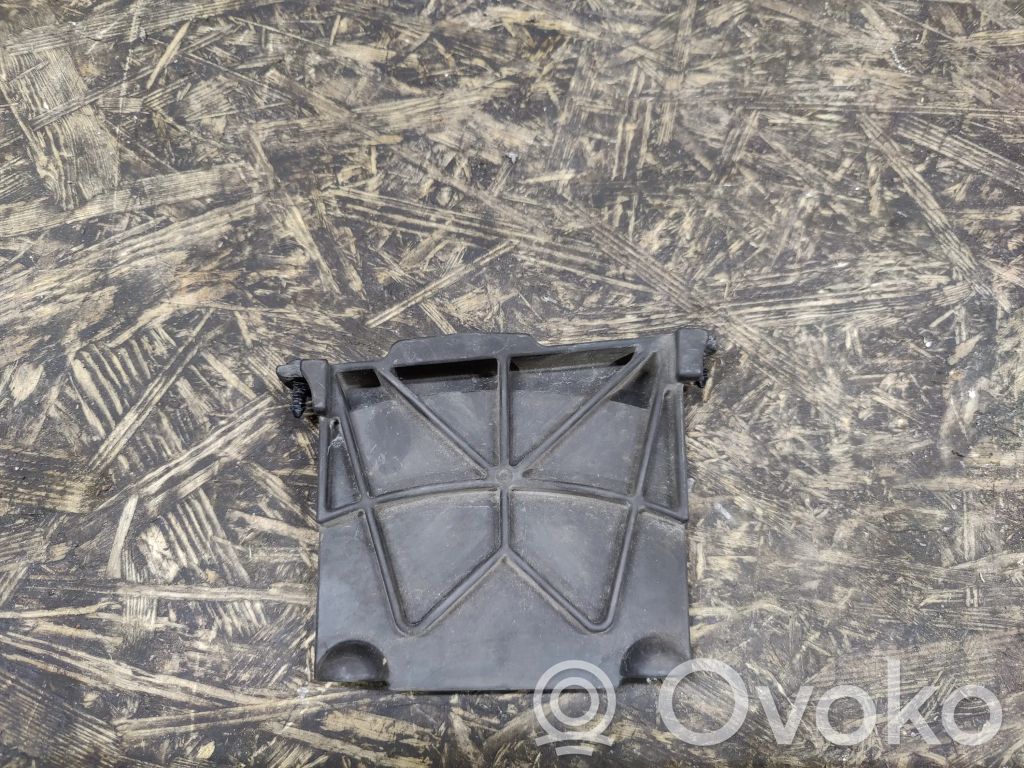 Sonstiges Einzelteil Motorraum   7T4E7A828DC