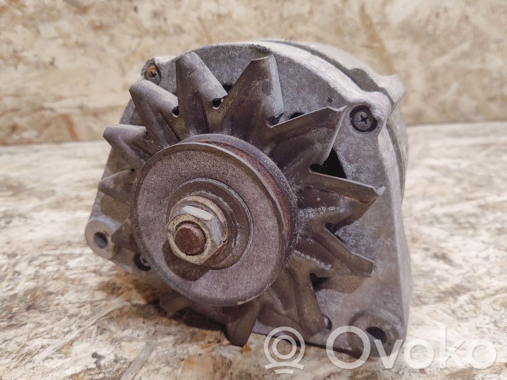 Mercedes-Benz 380 560SEC C126 Generator/alternator 
