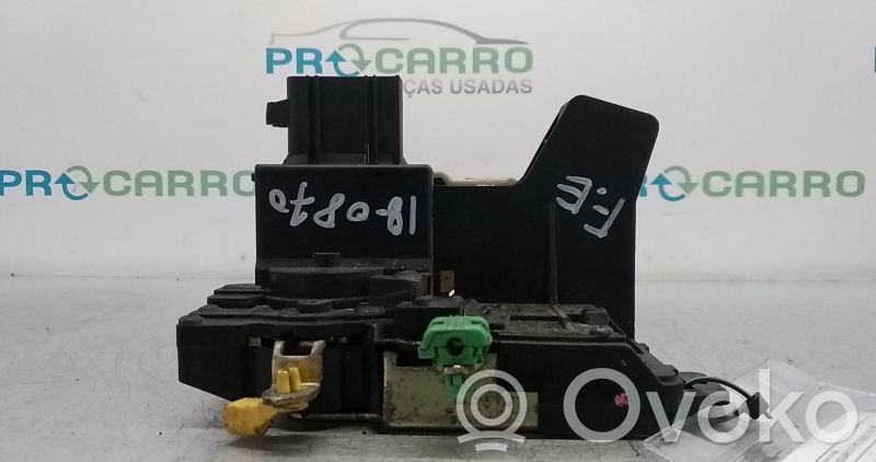 Jaguar S-Type Etuoven lukko 