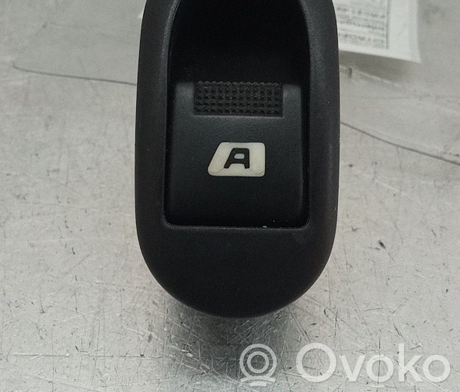 Interruptor del elevalunas eléctrico   96401469XT