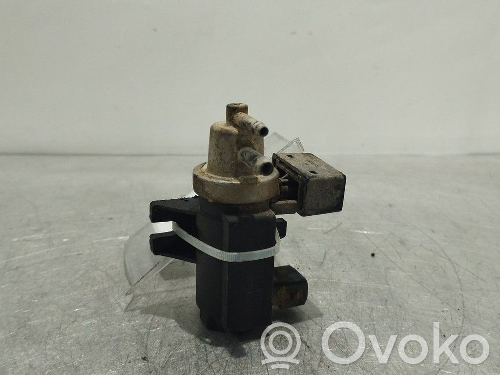 Electroválvula del turbo   8972191550