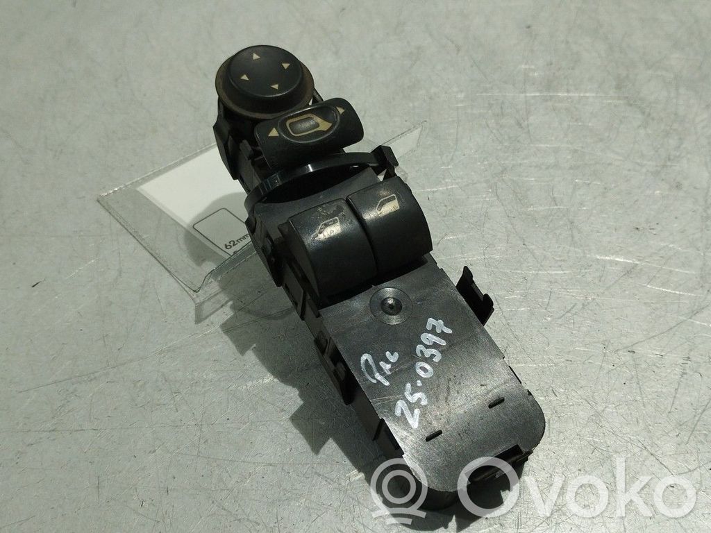 Electric window control switch   96351622XT