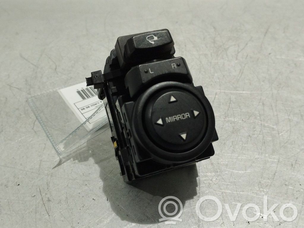 Interruptor del espejo lateral   4D64801000