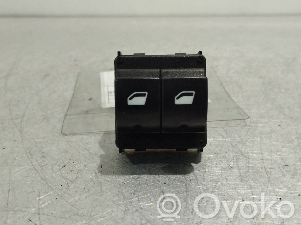 Electric window control switch   98016298ZD