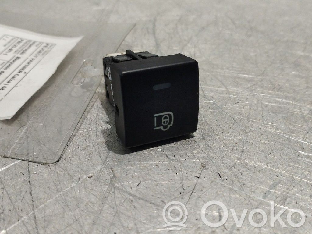 Central locking switch button