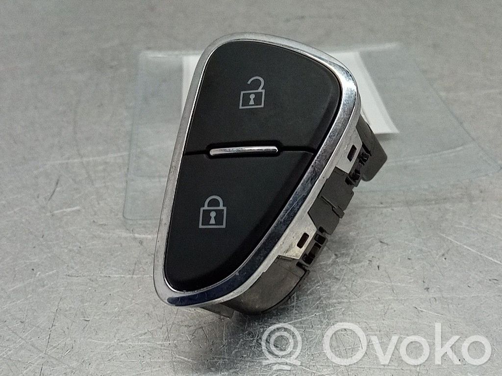 Central locking switch button   39031633