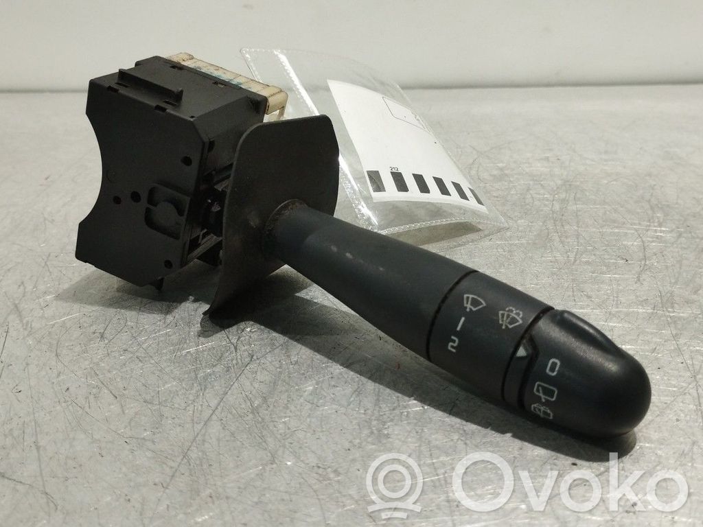 Wiper speed switch