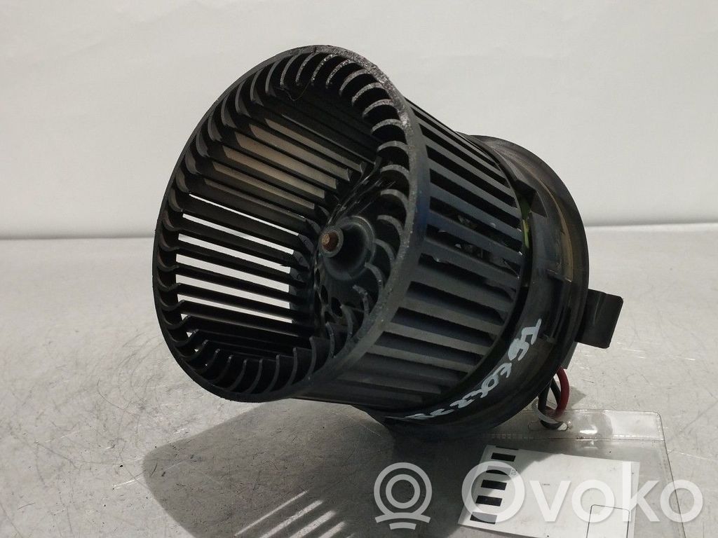 Heizungslüfter   T1013140A