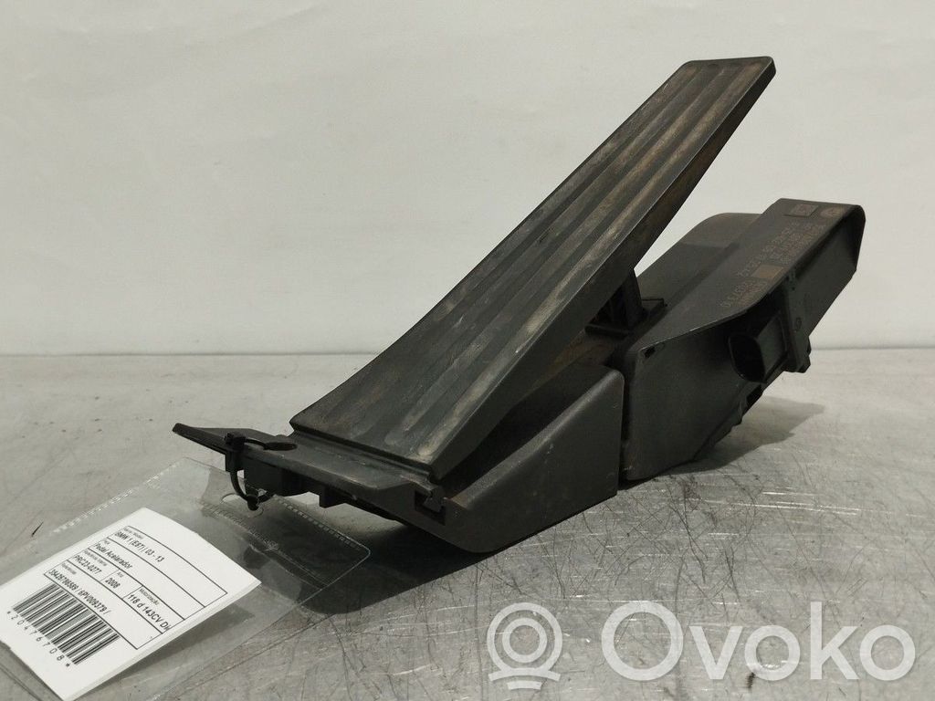 Accelerator throttle pedal   35426786589,6PV009379