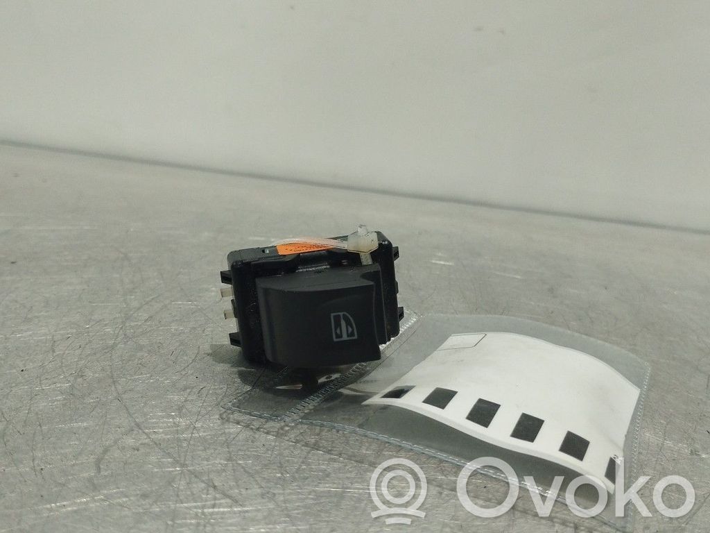 Electric window control switch   254217475R