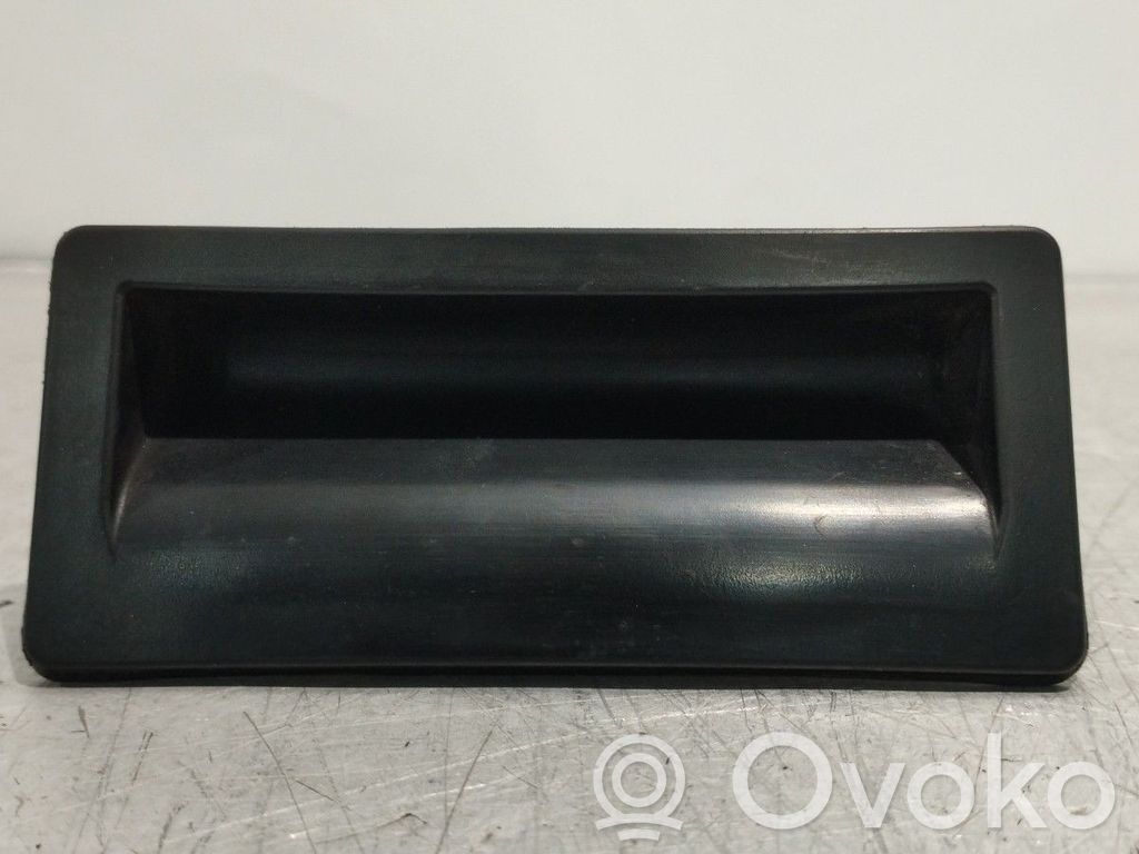Manecilla interna de puerta de carga   5N0827566T