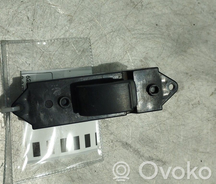 Mitsubishi Colt CZ3 Electric window control switch 