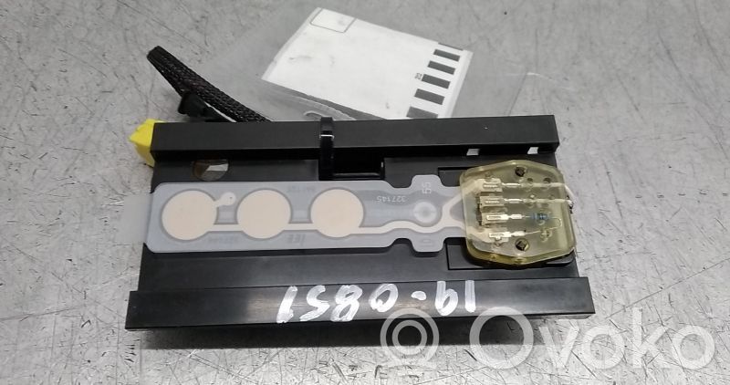 Mercedes-Benz A W176 Steuergerät Sitz 