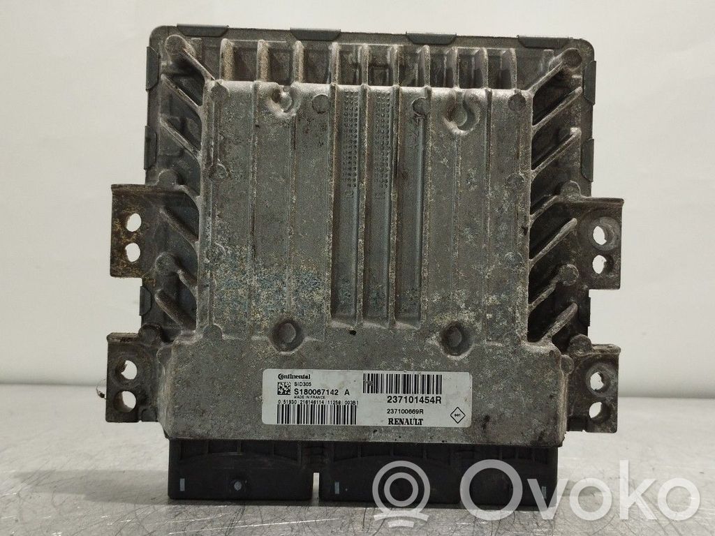 Unidad de control/módulo del motor   237101454R,237100669R,S180067142A,SID305