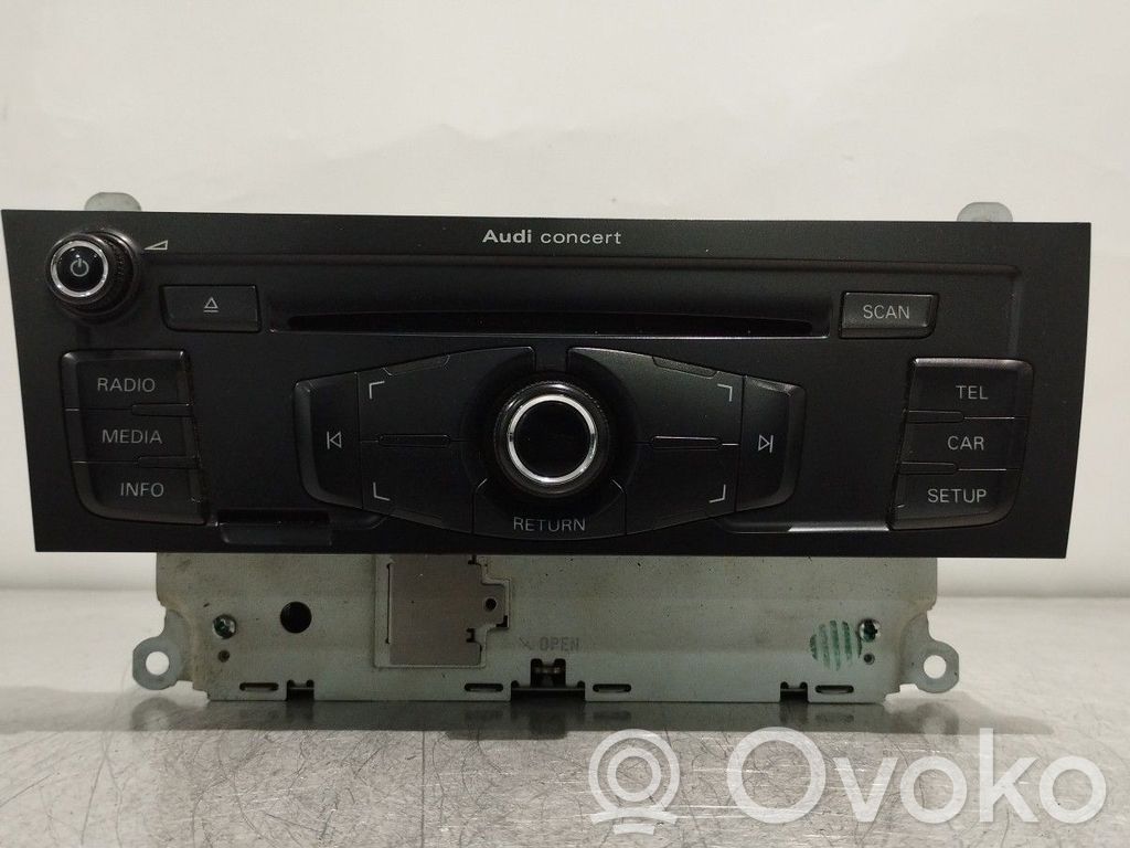 Panel / Radioodtwarzacz CD/DVD/GPS   8T1035186C