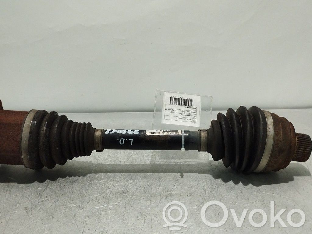 Etuvetoakseli   8K0407271AJ