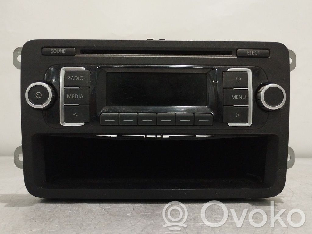 Radio / CD-Player / DVD-Player / Navigation   5M0035156D