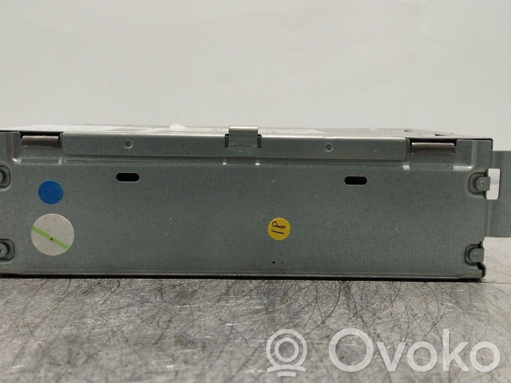 Radio / CD-Player / DVD-Player / Navigation   9801843180