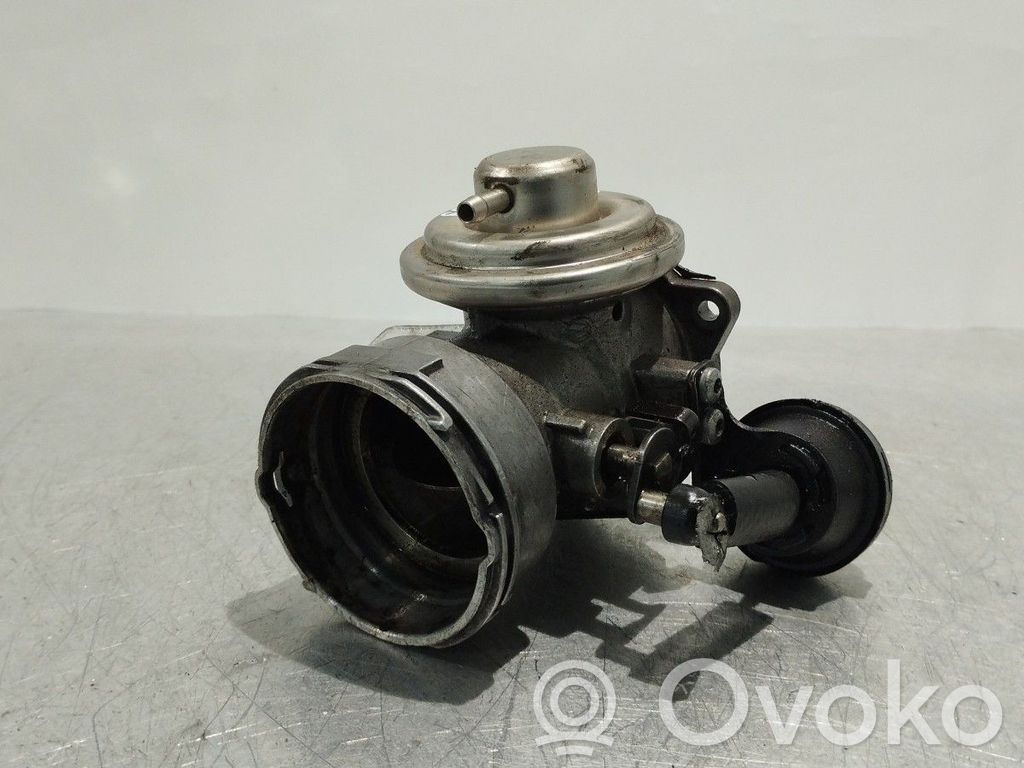 Zawór EGR   038131501J