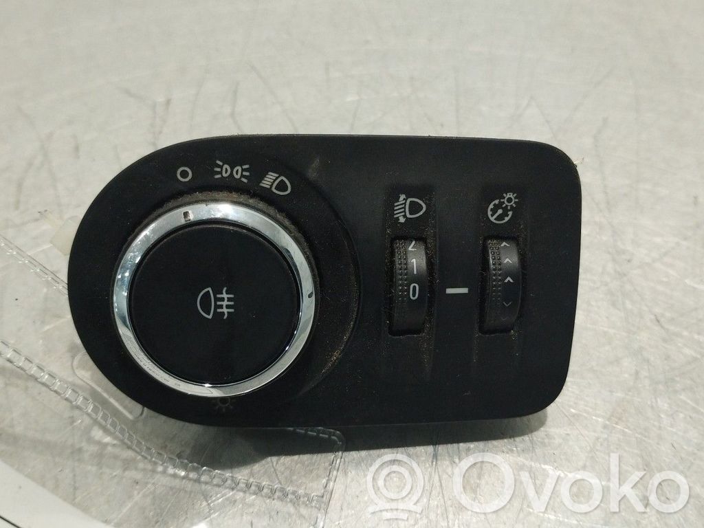 Interruttore luci   13310330,TW