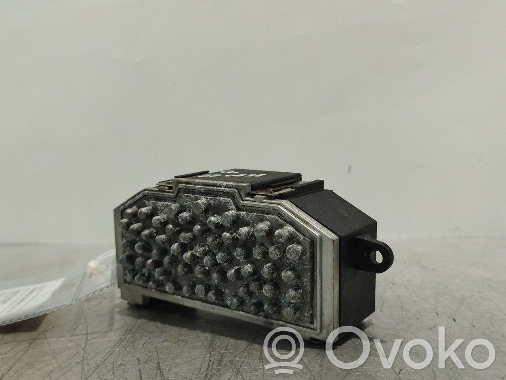 Volkswagen Tiguan Releu ventilator aerotermă
