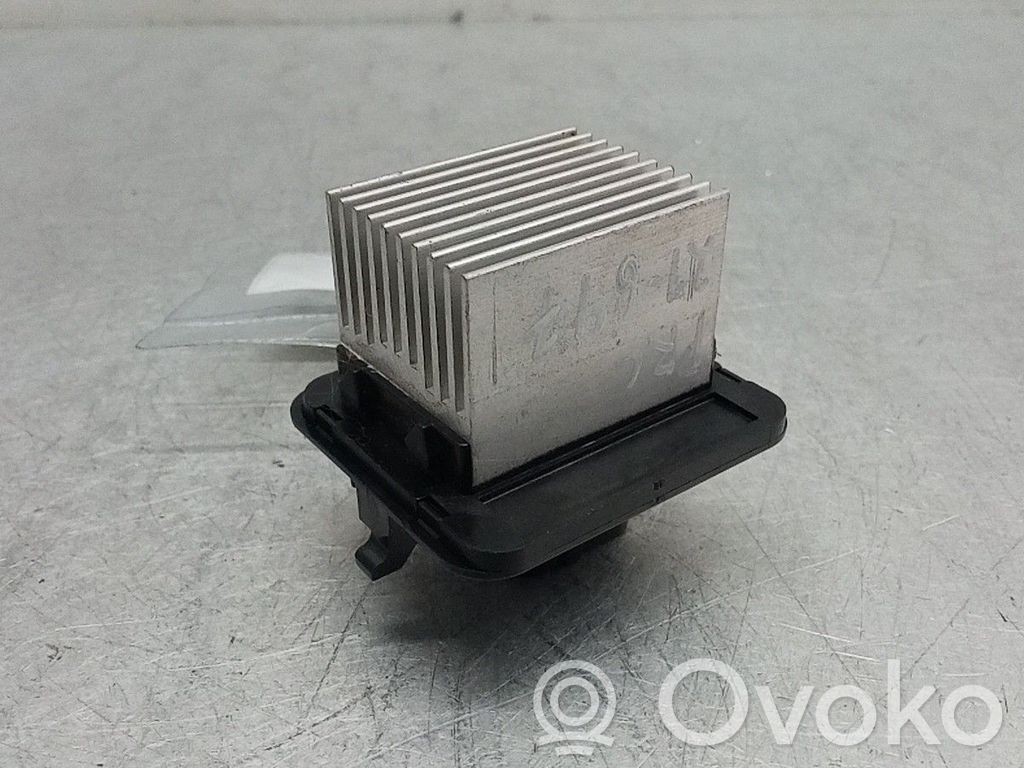 Relais de commande ventilateur chauffage   A6U020