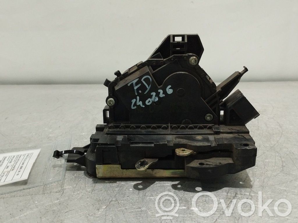 Front door lock   2S4AA21812CB