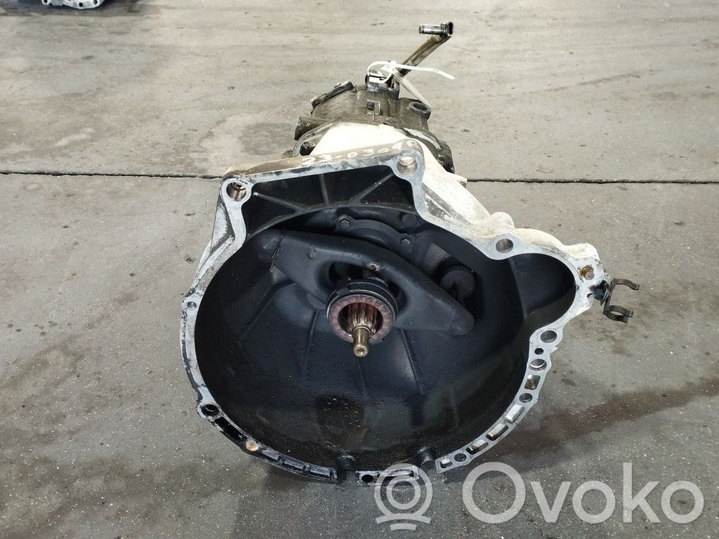 Manual 5 speed gearbox   AKM