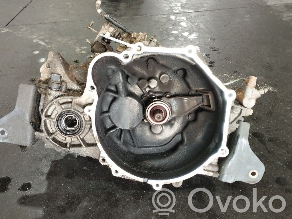 Mitsubishi Lancer Cutie viteze manuală cu 5 trepte 
