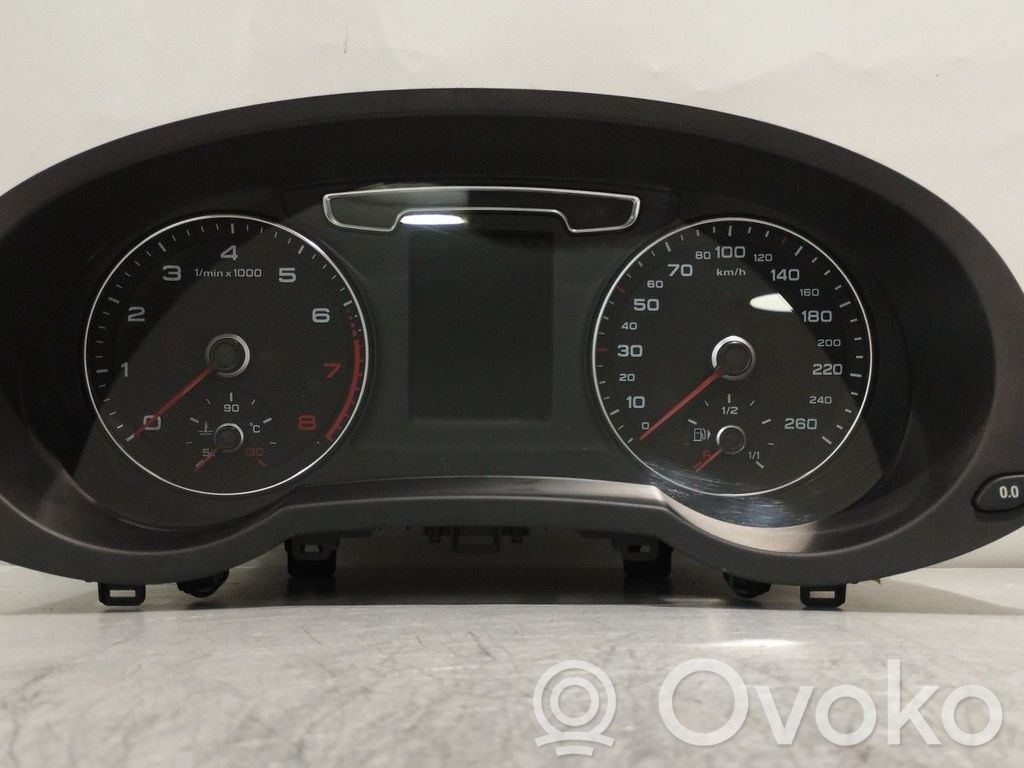 Audi Q3 8U Geschwindigkeitsmesser Cockpit 
