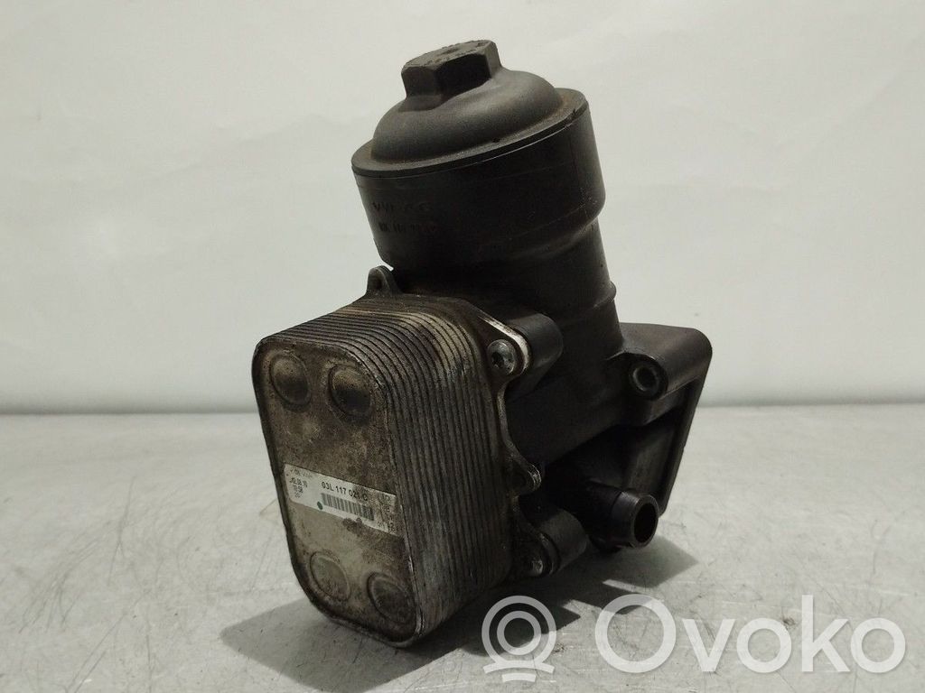 Volkswagen Golf VI Supporto di montaggio del filtro dell’olio