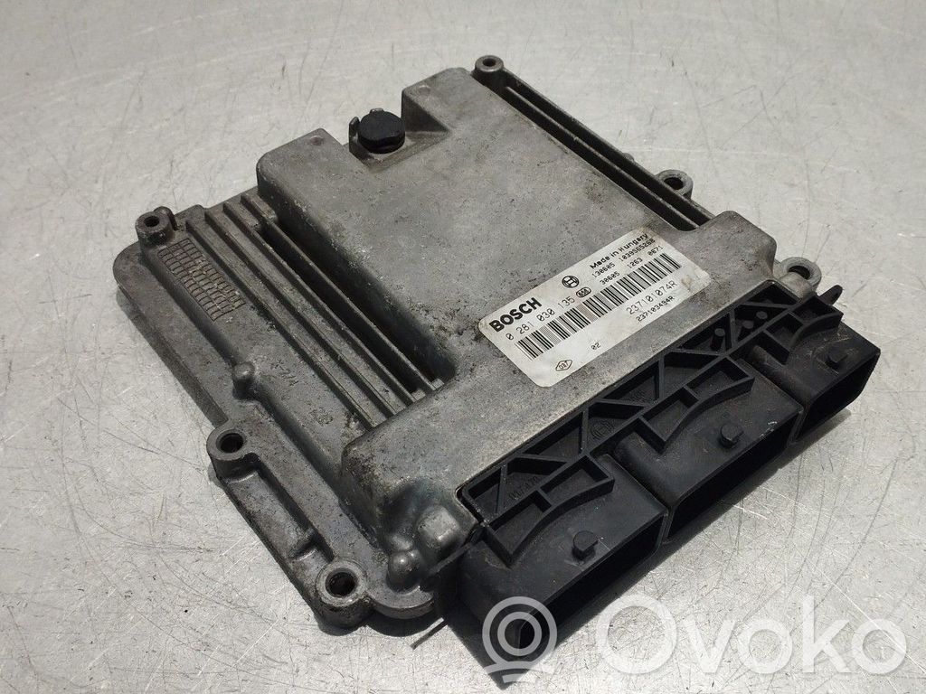 Motorsteuergerät/-modul   237101074R,0281030135,237103494R