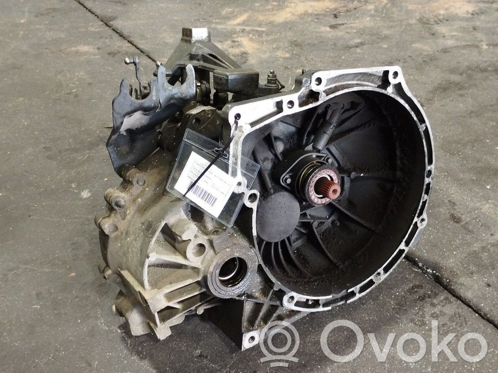 Cutie viteze manuală cu 5 trepte   6M5R7002YA