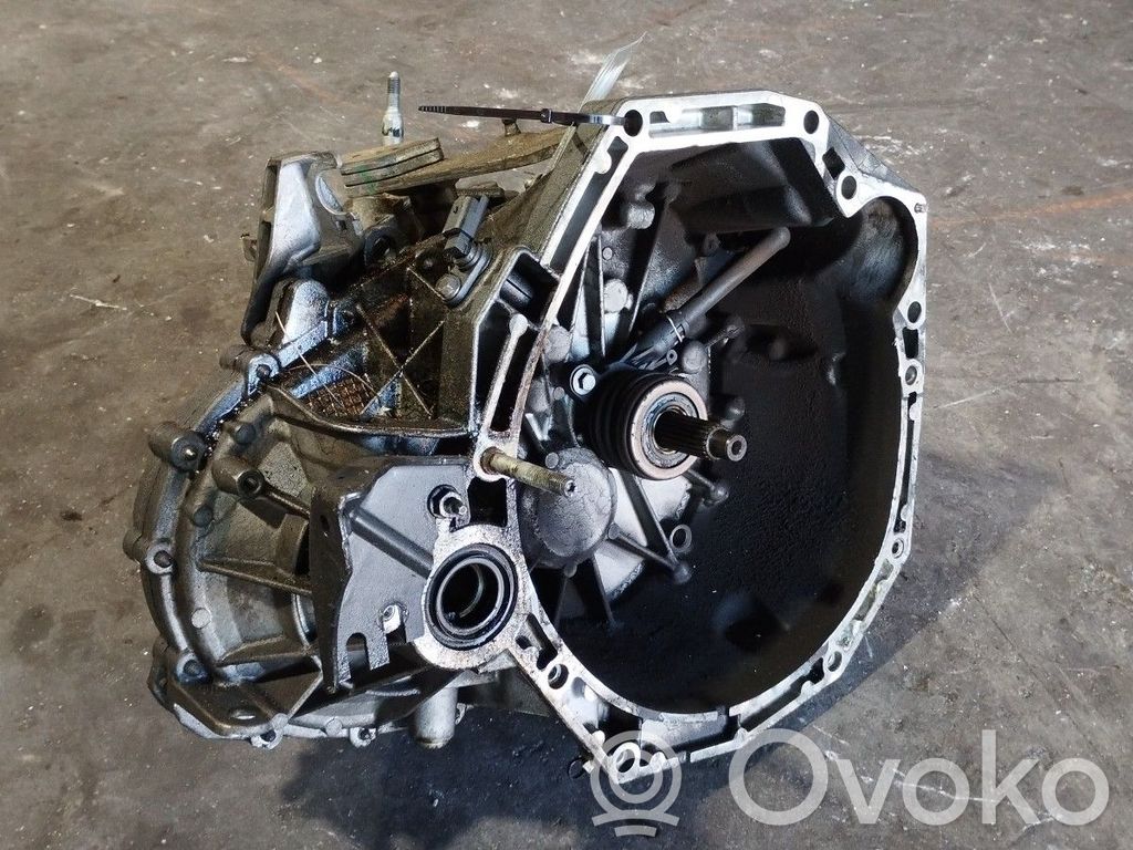 5 Gang Schaltgetriebe   TL4001,CX6