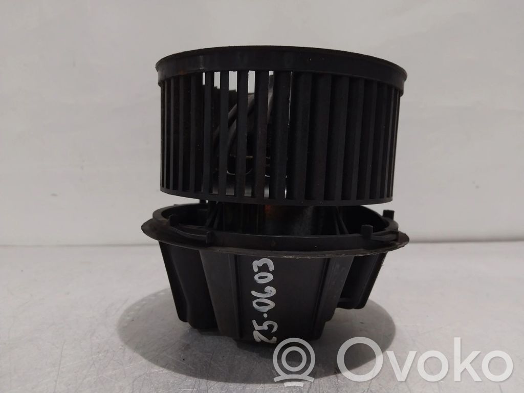Dacia Sandero Ventola riscaldamento/ventilatore abitacolo