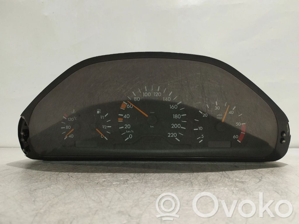 Mercedes-Benz C W202 Vitezometru (grup de instrumente) 