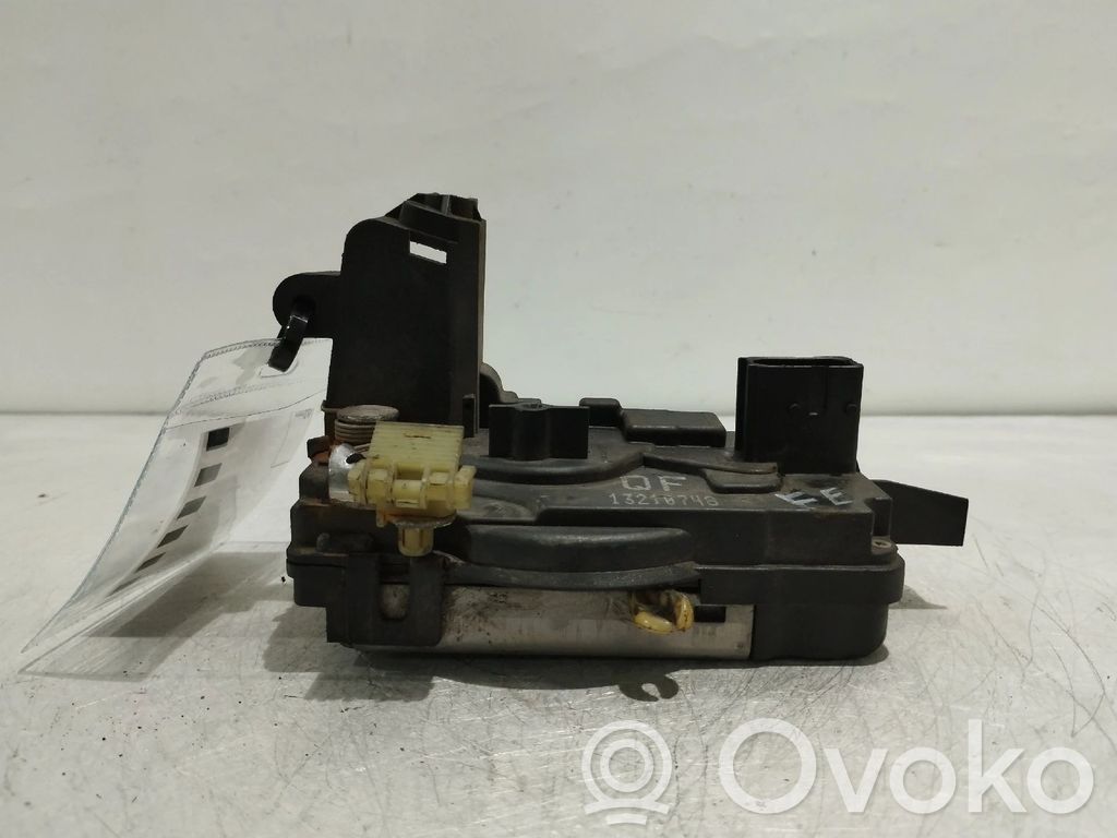 Opel Astra H Încuietoare ușă față 