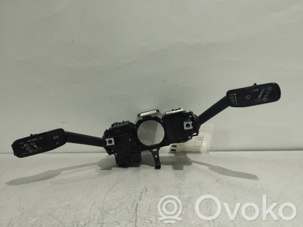 Volkswagen Polo VI Otros interruptores/perillas/selectores 