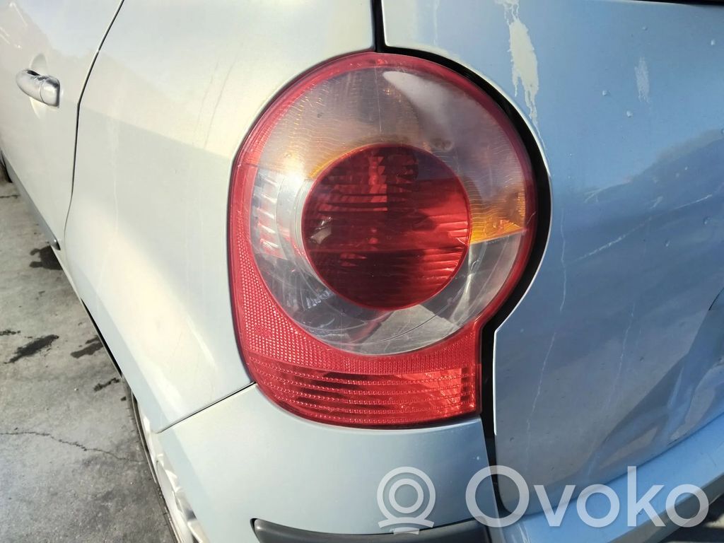 Lampy tylnej klapy bagażnika