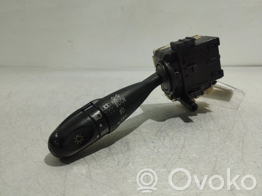 Toyota Corolla E120 E130 Commodo, commande essuie-glace/phare 