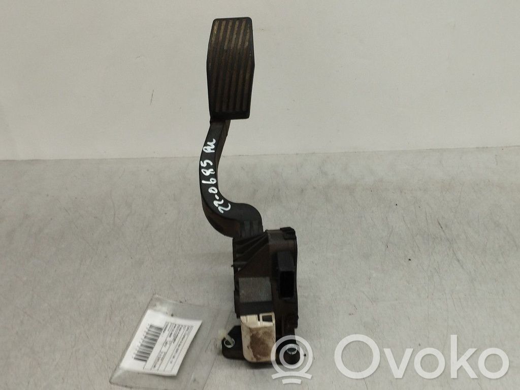 Pedal del acelerador   13305804