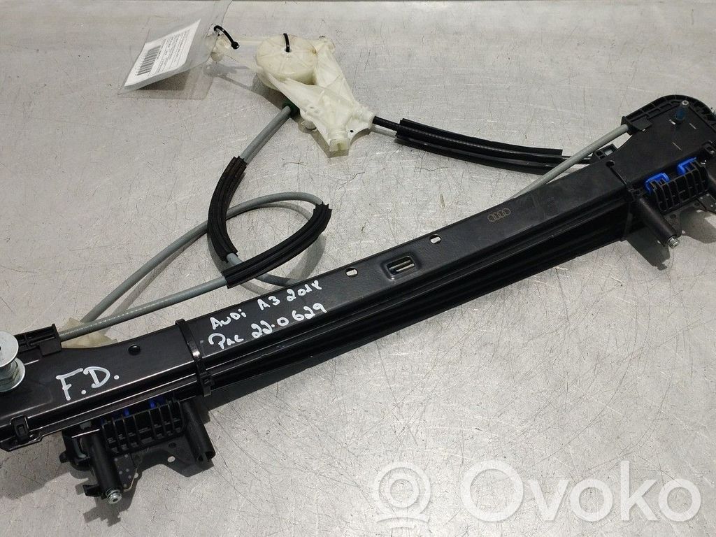Audi A3 S3 8V Mechanizm podnoszenia szyby przedniej bez silnika