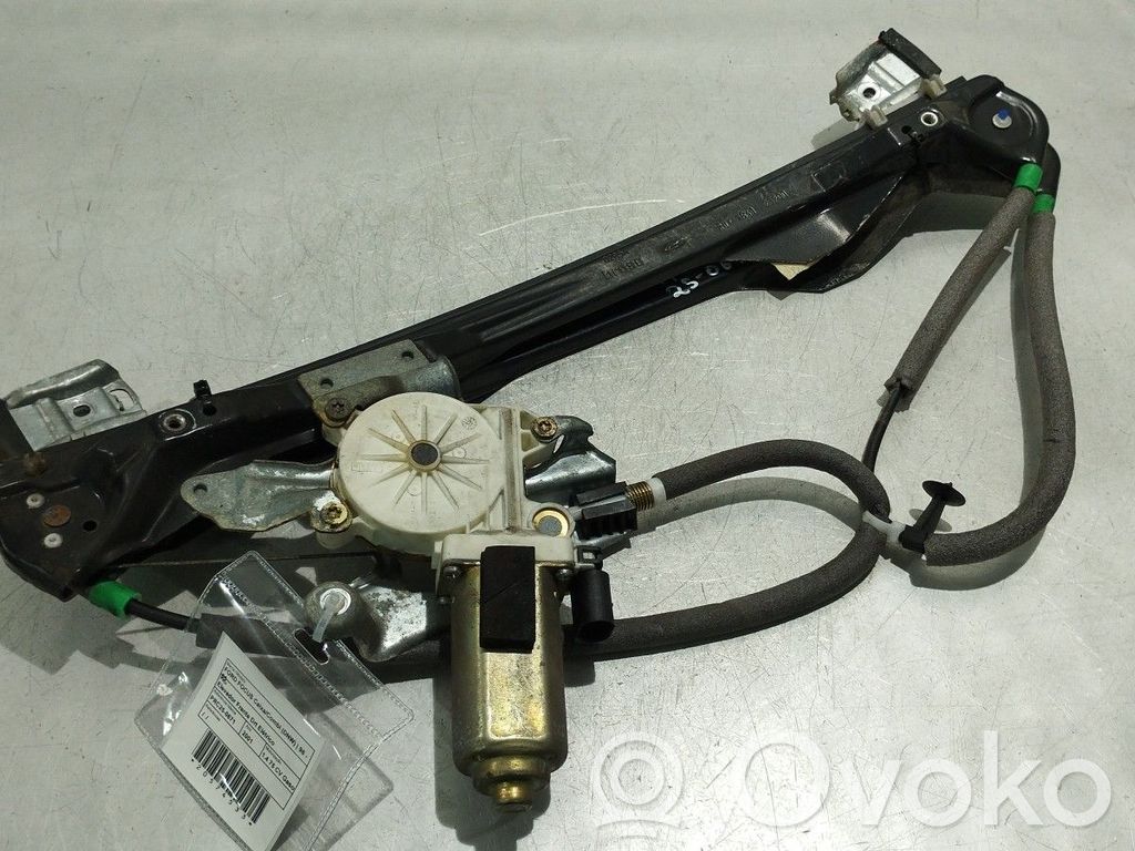 Front window lifting mechanism without motor